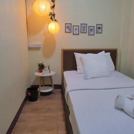 Ez Sleep @ Ratchada 19 Hostel Μπανγκόκ Εξωτερικό φωτογραφία